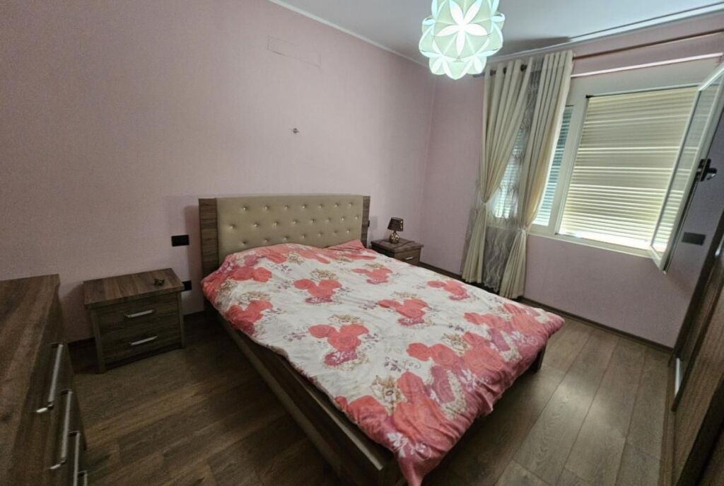 Ne Fresk Shitet Penthouse Ekskluziv 119.3 m² + 151.2 m² Verandë !