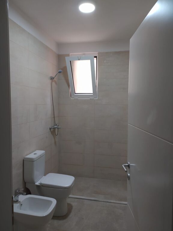 Office space for rent, near VAT !