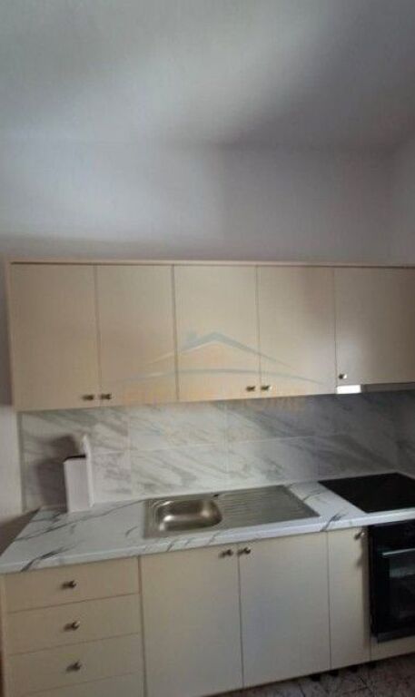 Affitto Appartamento 1+1, Via Durazzo, Tirana