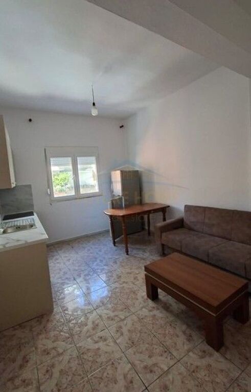 Affitto Appartamento 1+1, Via Durazzo, Tirana