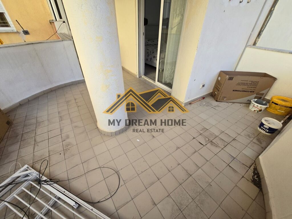 JEPET ME QIRA APARATMENT 2+1+2 NE VOLLGA ME PAMJE DETI