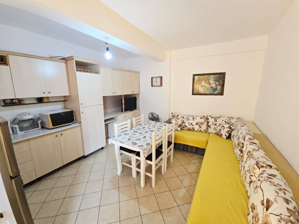 Appartamento 1+1 in affitto allo Stadio di Durazzo