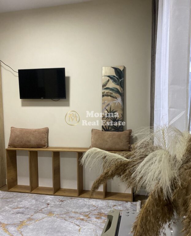 Qera, Garsionere, ne qender te Tiranes, 400 euro/muaj