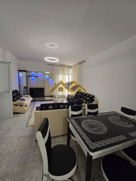 JEPET ME QIRA APARATMENT 2+1+2 NE VOLLGA ME PAMJE DETI