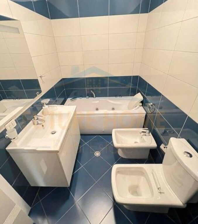 Qera, Apartament 2+1+2, Unaza e Re, Tiranë