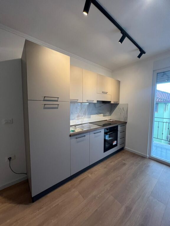 apartament 1+1 me qira ne Shkoze