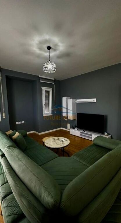 Qera,Apartament 2+1+2+Post Parkimi,Kopshti Botanik,Tiranë