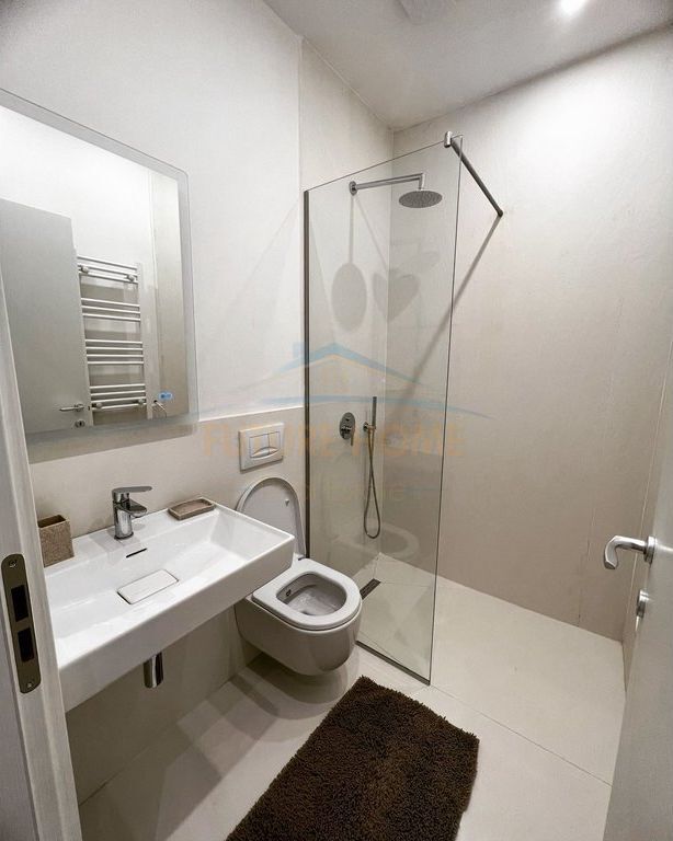 Qera, Apartament 1+1 dhe 2 Garsionere, Komuna Parisit ,Tirane. 1,500 €