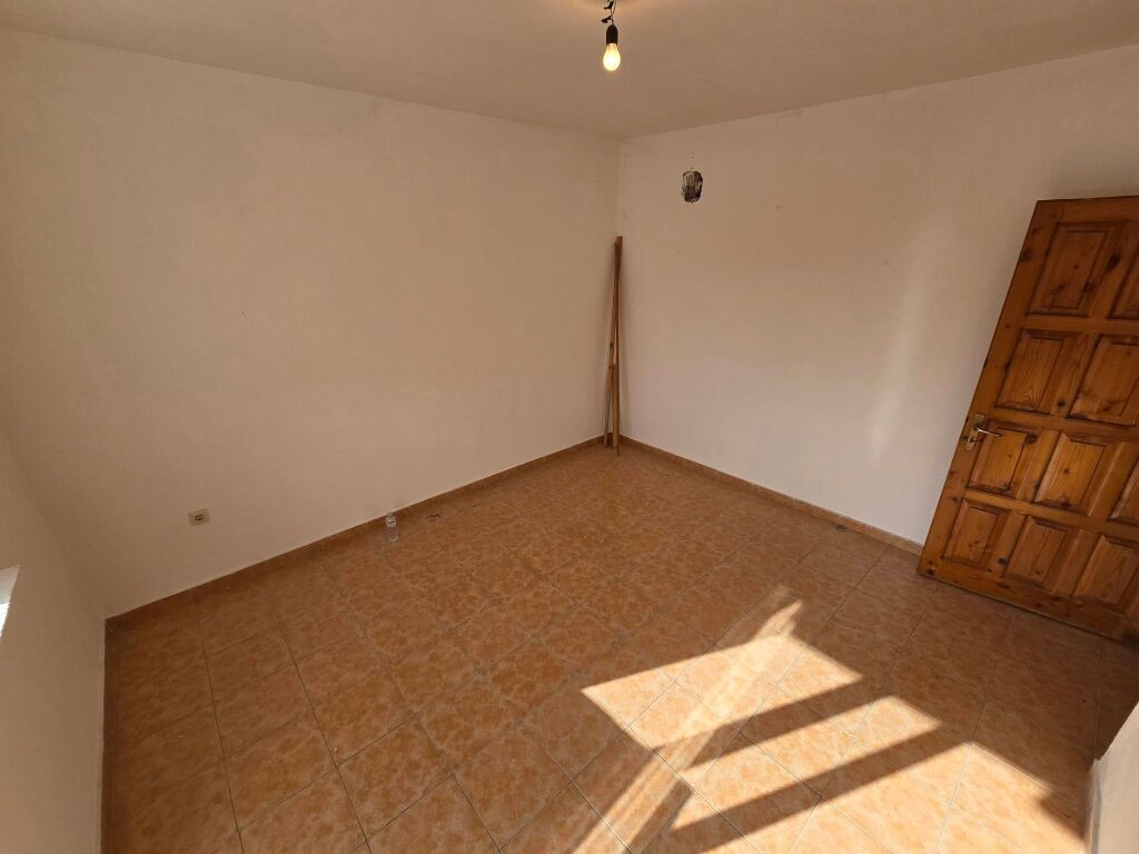 🔥 SUPER APPARTAMENTO 3+1 VICINO A "NAUM VEQILHARXHI" 🔥