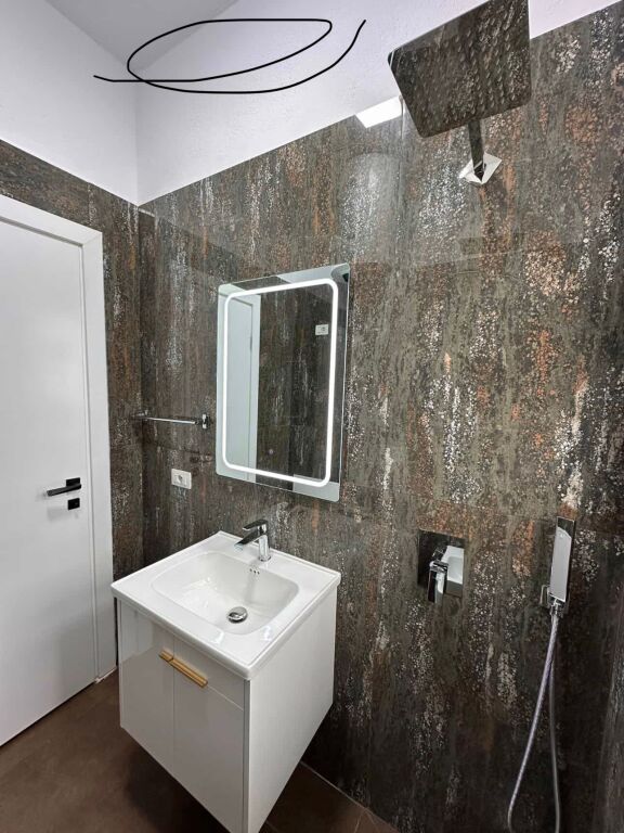 VILLA 3 PIANI IN VENDITA GOLEM VICINO A FAFA GRAND BLUE 500000€