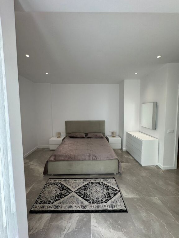 Apartment 2+1 for rent at Pazari i Ri