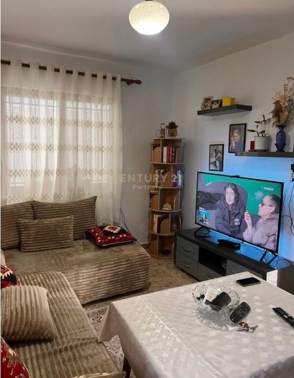 Private house for sale 1+1 with commercial space