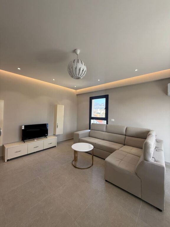 Apartament 2+1 me qera ne Porcelan tek Splendor ne Rrugen e Kokonozeve