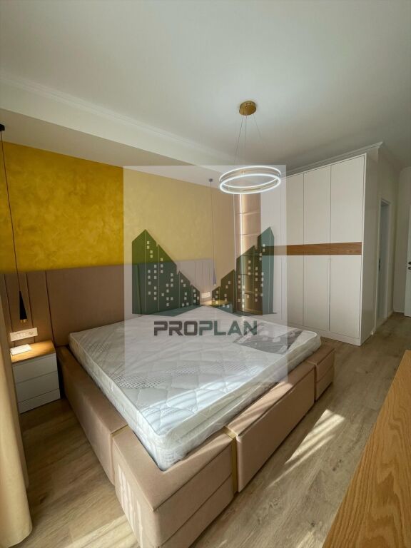 📢 IN AFFITTO – Appartamento 2+1+2 + 🅿️ | Bulevardi i Ri