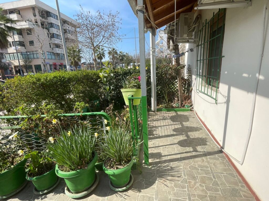 Shitet shtepi private