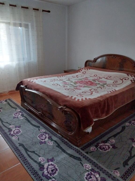 APARTAMENT 2+1 ME QERA PRANE RR ELBASANIT