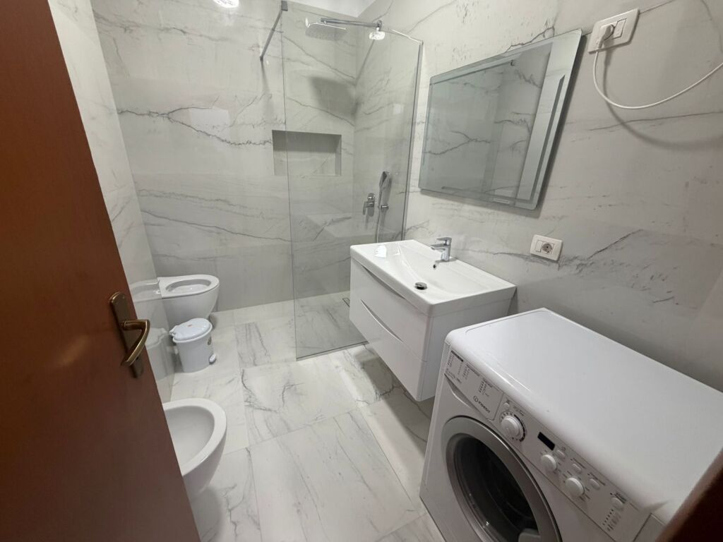 Apartament me qera 1+1 - 📍Kodra e diellit, prane furre buke Dumrea