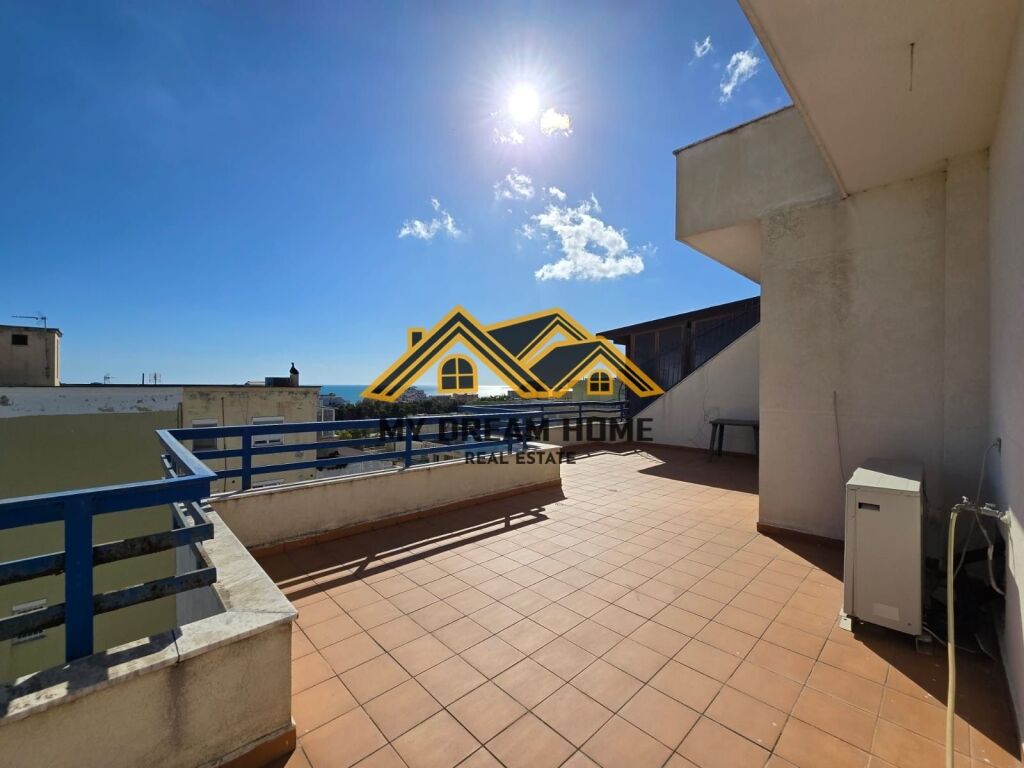 JEPET ME QIRA APARTAMENT 2+1+2 ME PAMJE DETI NE PLAZH,DURRES!