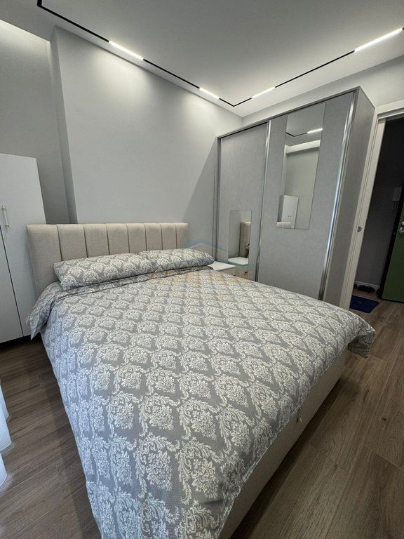 Rent, Apartment 2+1+Parking Space, Red School