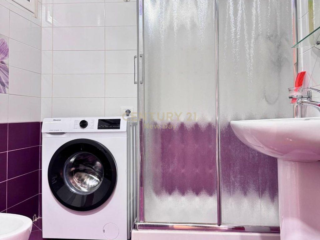 .Apartament 2+1 Me Qira në Qender te Durrësit - 650€ | 73 m²