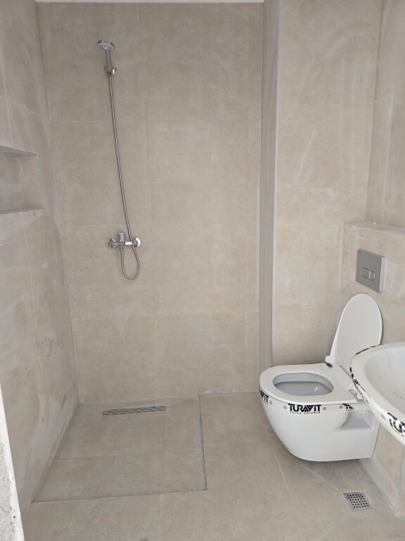 SHITET APARTAMENT 2+1 TE KOMLEKSI AURA,TIRANË