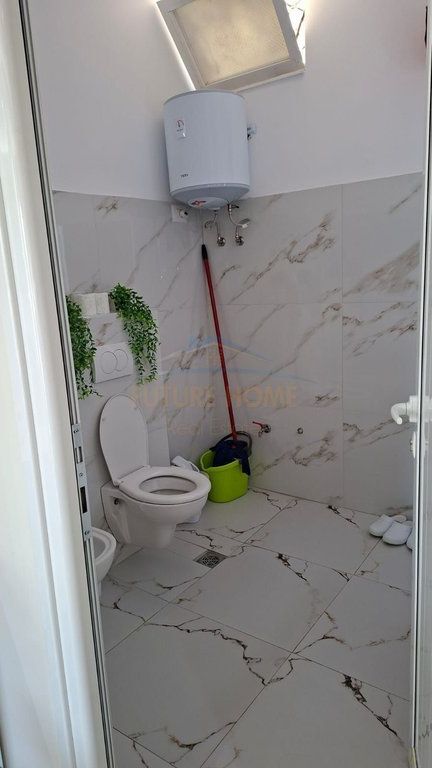 Qira, Ambient Biznesi, Rruga e Kavajës, prane Square 21