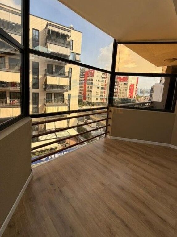 Qera, Apartament 2+1+2, Rruga e Kosovarëve, Tiranë.