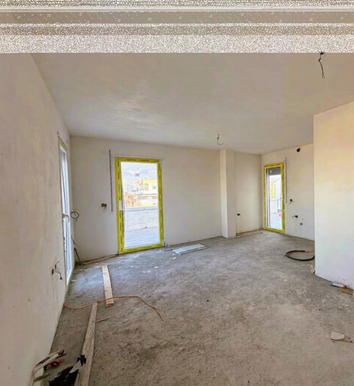 apartament 2+1+2+Verande ne shitje tek Rruga "Hoxha Tasim" ne Xhamllik!