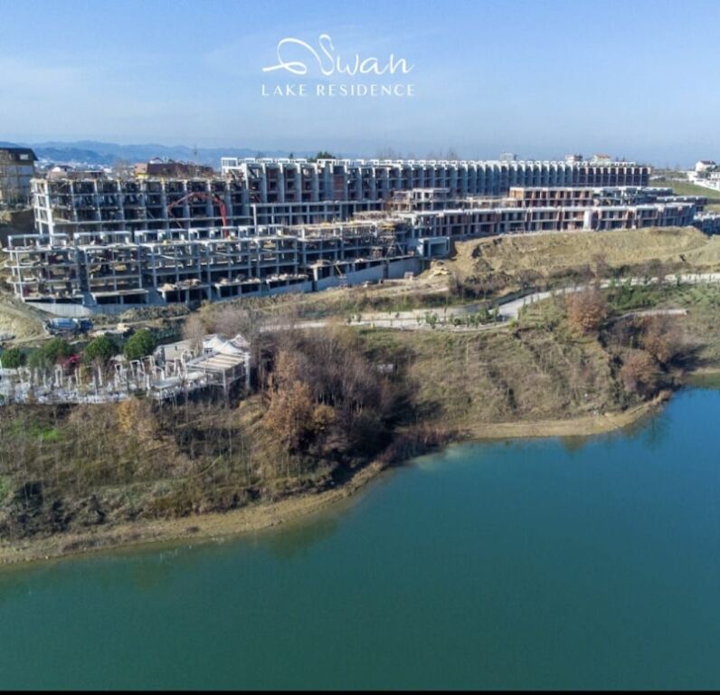 Shitet Vile Tek Swan Lake Residence