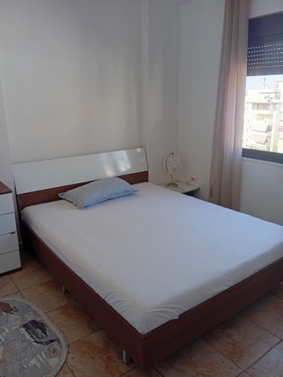 🏠 Jepet me Qira Super Apartament 3+1+2 tek Prokuroria e Tiranes ne Rrugen e Durresit