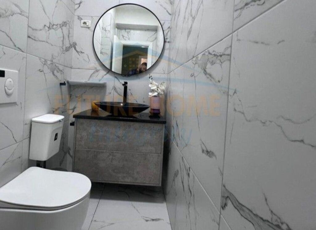 Affitto, Appartamento 3+1+2, Via Siri Kodra, Tirana.