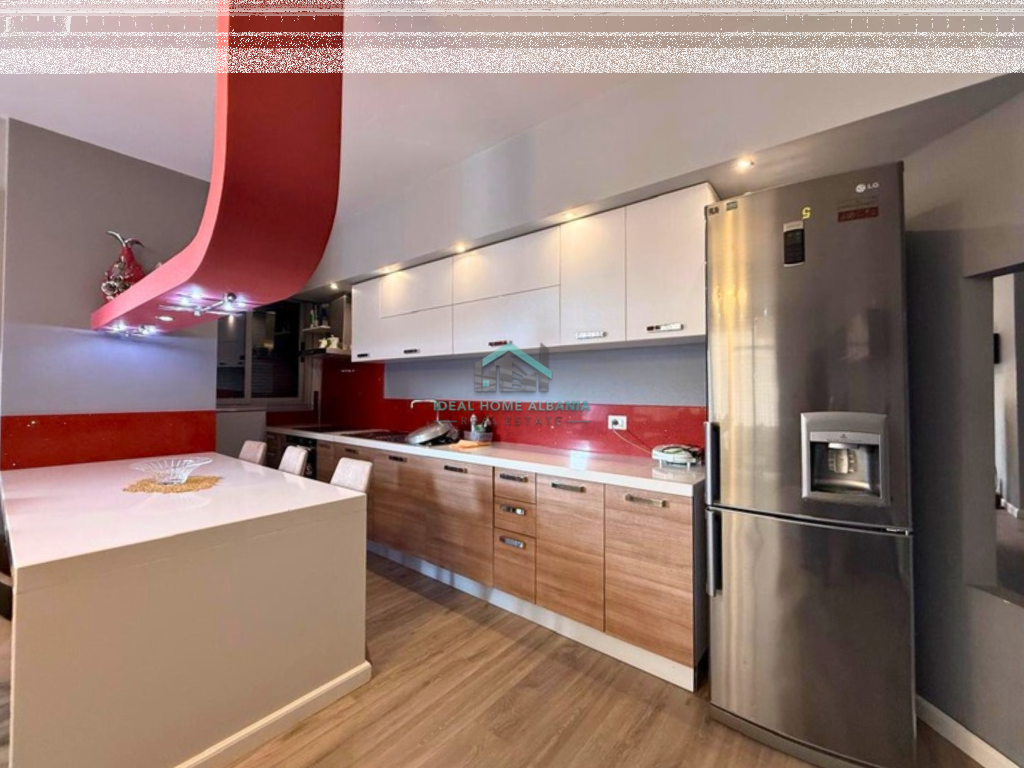 Apartament 2+1 Shitet – Rruga e Re, Vlore.