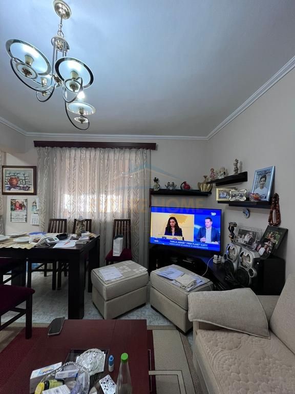 Shitet, Apartament 2+1, Pazari i Ri