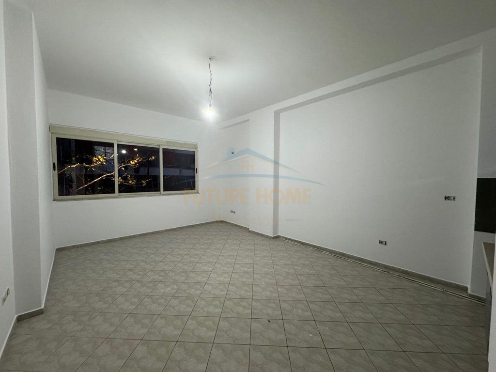For sale, Apartment 1+1, Fresk, Tirana. 