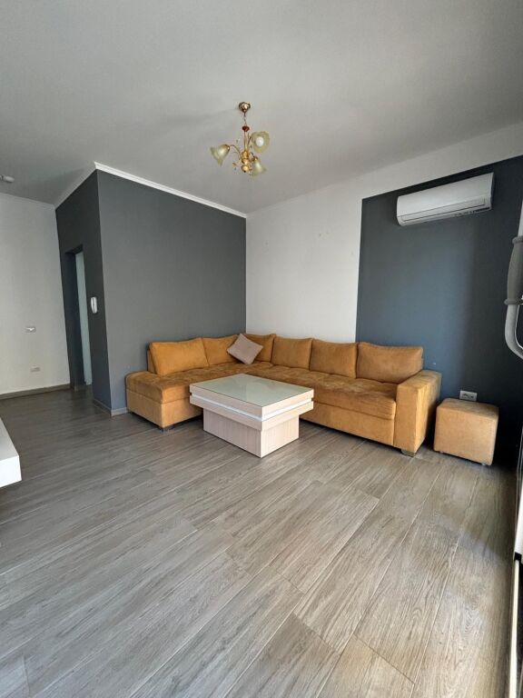 Apartament 2+1, Gjiri i Lalzit!