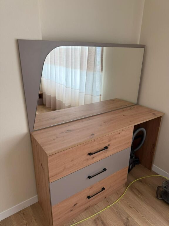 Jepet apartament me qira 1+1 Casa italia