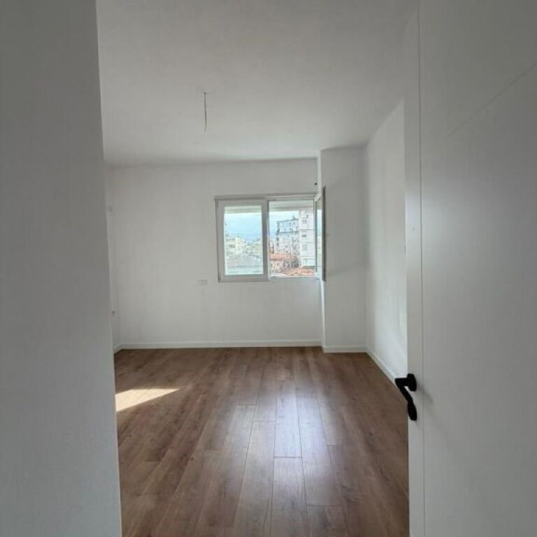 🏠 Appartamento 3+1 con 2 Bagni in Vendita – Nuovo Mercato-2500euro/m2