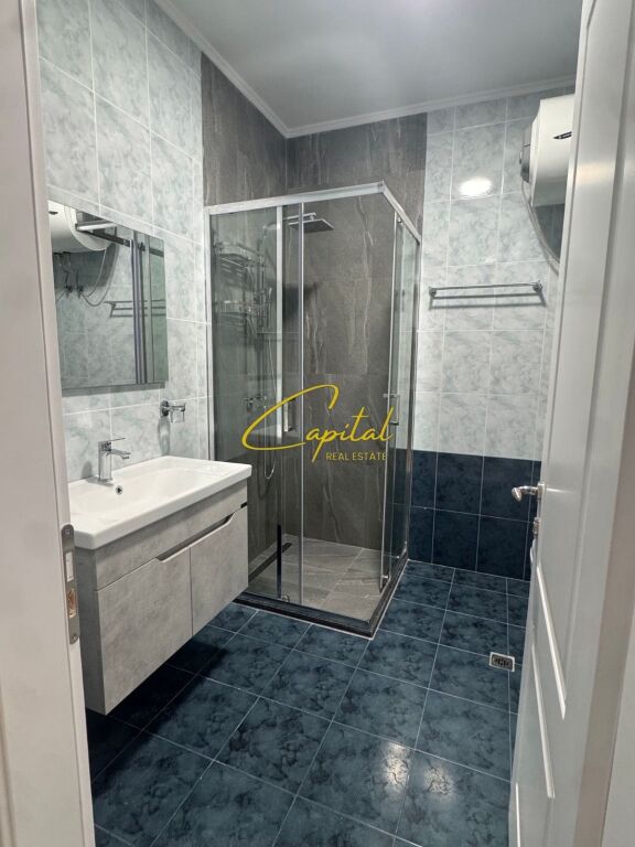 APARTAMENT ME QIRA 2+1 MYSLYM SHYRI 90.000 LEKE