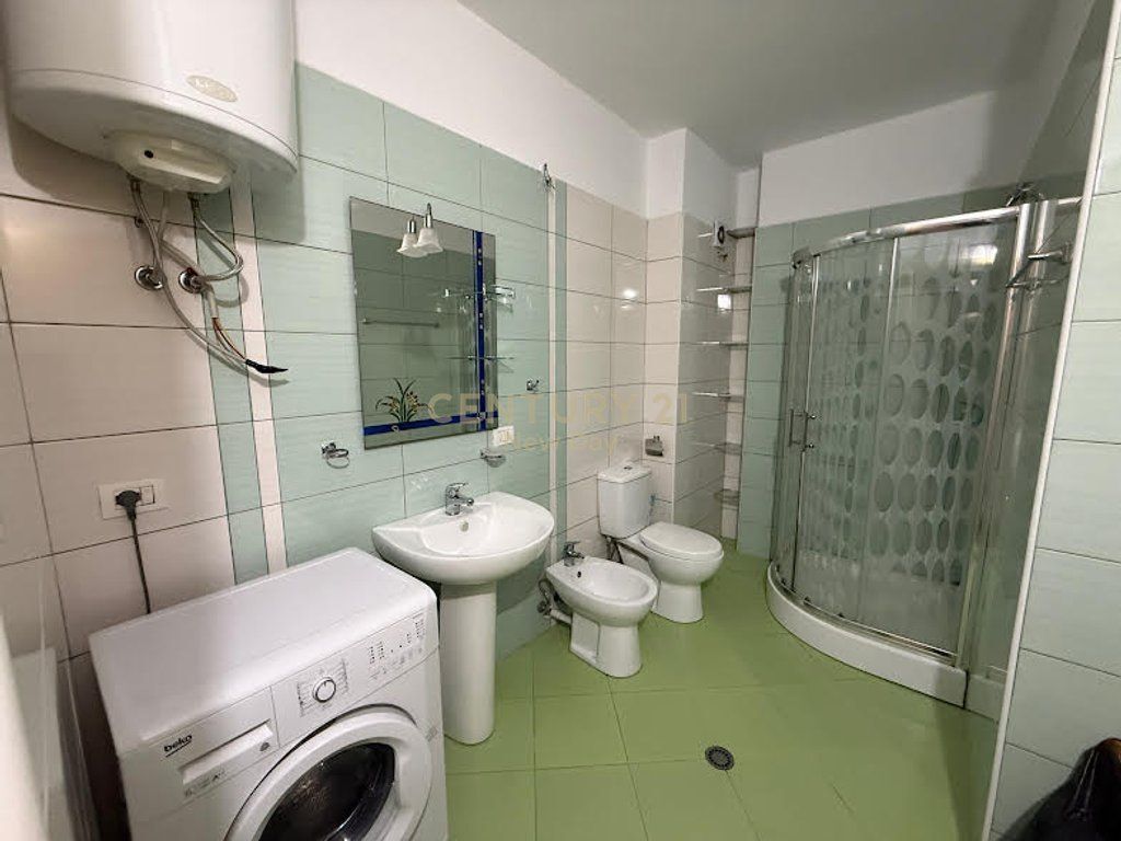 Jepet me qera Apartament 2+1 ne Vollga i mobiluar.