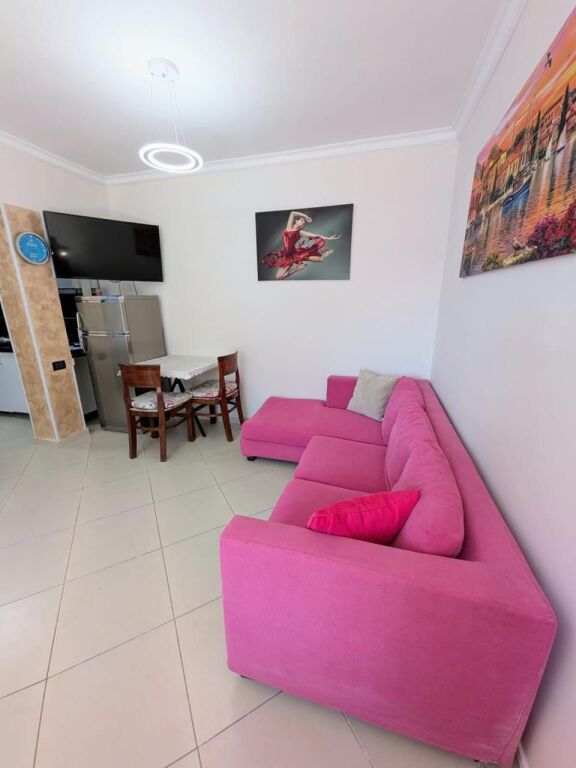 For rent 1+1 studio apartment on Kavaja street furnished 450 eu