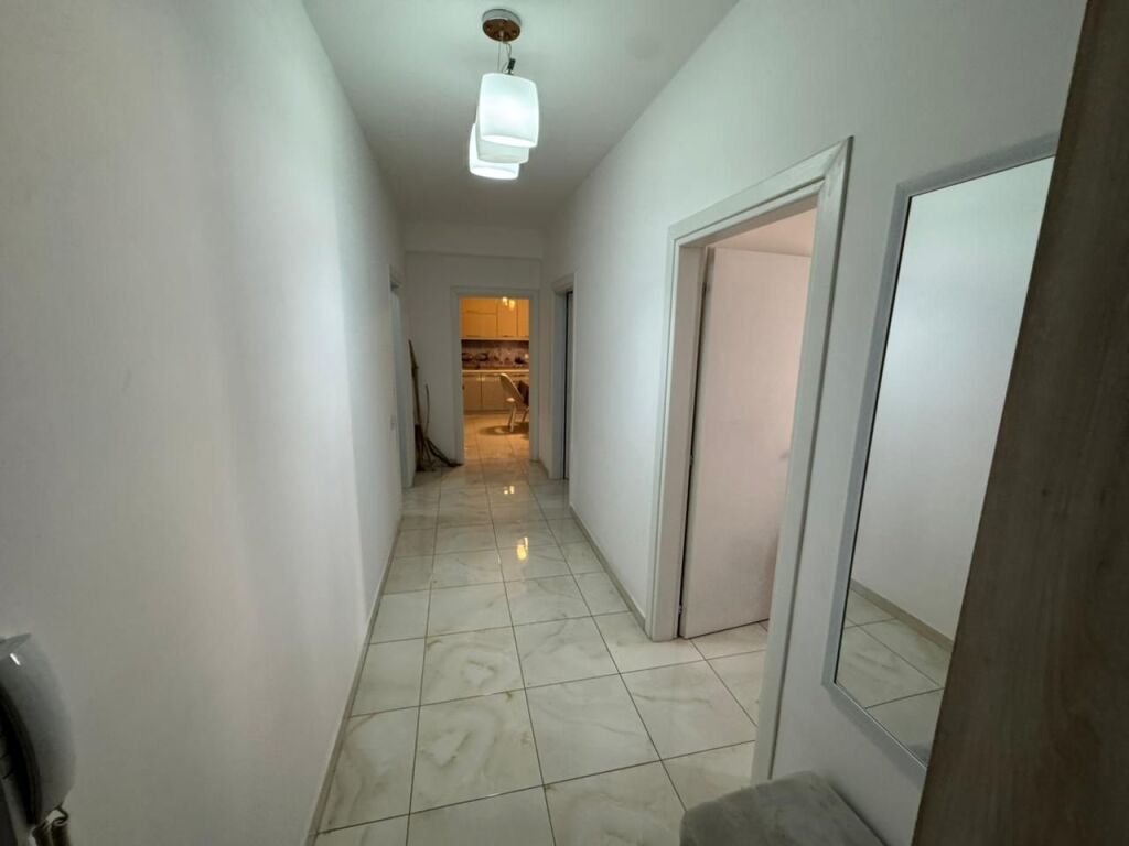 📣 Appartamento 2+1+2 in affitto  📍 Selvia, vicino al Liceo Partizani – Tirana💰 Prezzo: 80.000 lek / mese