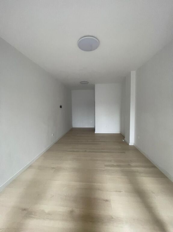 Dyqan me sip 35 m2,rruga babe rexha,70 mije euro me hipoteke