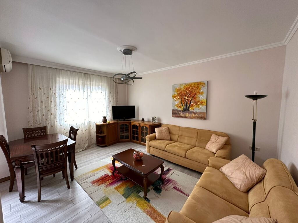 Apartment 2+1, Ali Dem!