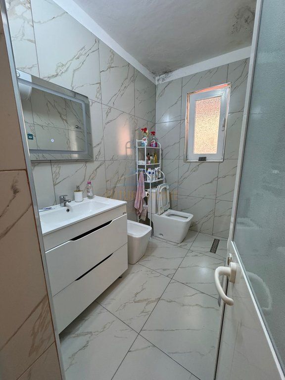 For sale, Apartment 1+1+ Veranda, Kinostudjo