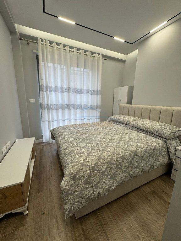 Rent, Apartment 2+1+Parking Space, Red School