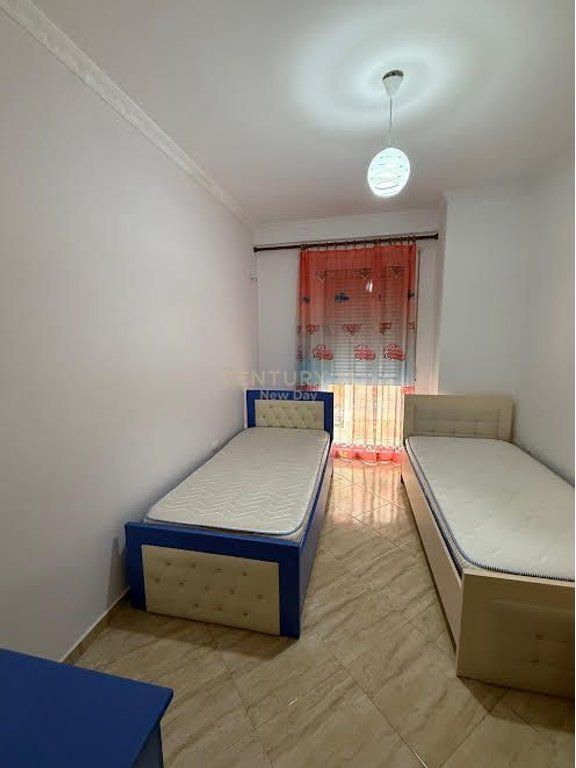 Jepet me qera Apartament 2+1 ne Vollga i mobiluar.