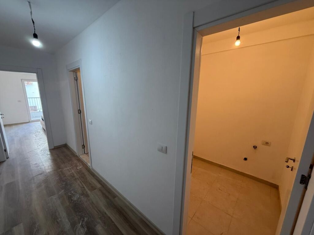 📣 RENT Apartment 1+1 With Storage 📍 Kombinat ✨💶 Price 35,000 Leke/Month