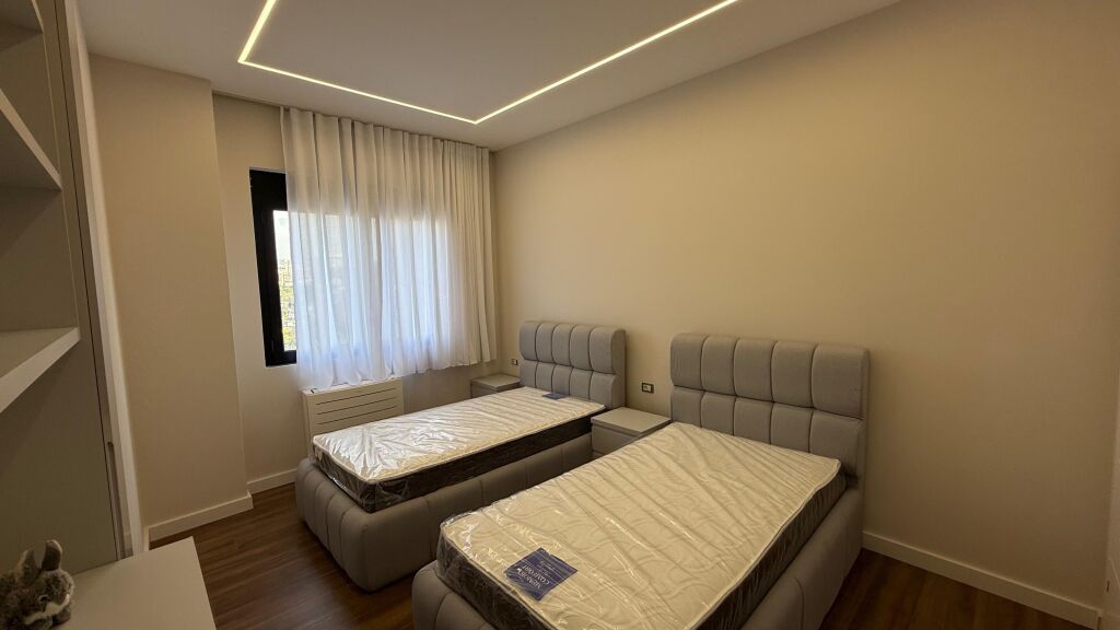 🏡 Jepet me qira Apartament 2+1+2 – Kodra e Diellit, Kompleksi Aleksandros
