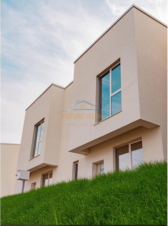 Qera, Vilë+2 Poste Parkimi,Rezidenca ABA,Farkë