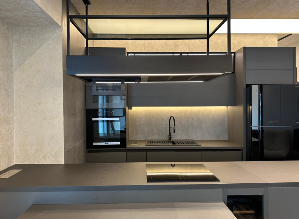 🏡 Apartament Luksoz 2+1+2 për Shitje – Rezidenca Ambassador 3 | pranë Stadiumit Air Albania